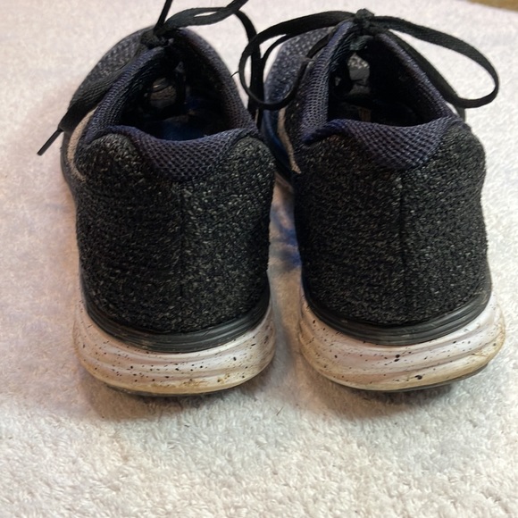 Nike Flyknit Lunar 3 - Picture 5 of 9